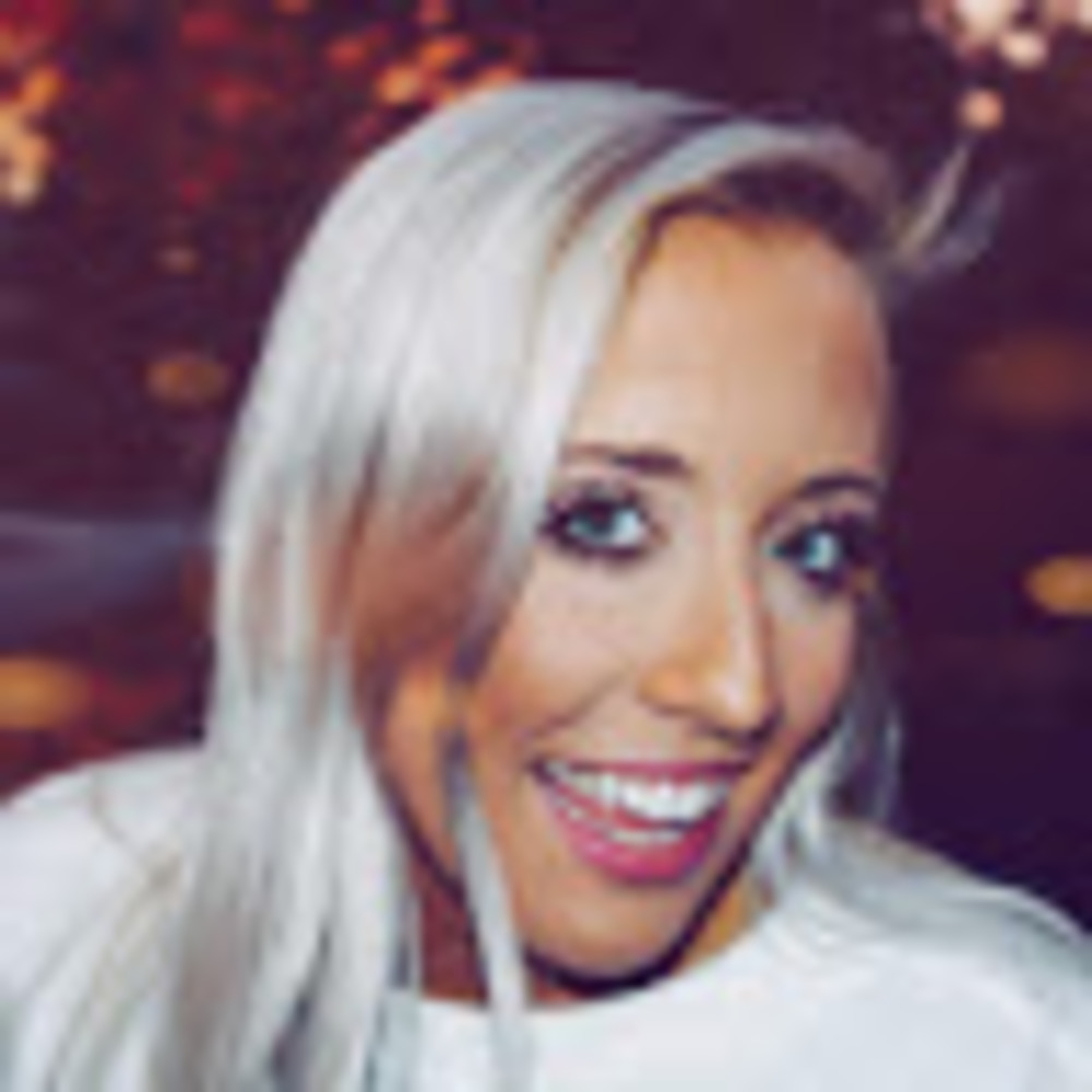 Meet your Posher, Caroline